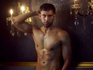 AronCruz livejasmin live cam model