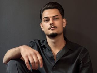 MalakaiFrost livejasmin live cam model