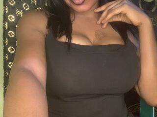 LindaBernard live cam