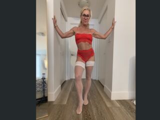 SarahLiberti livejasmin live cam model