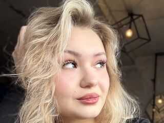 LavernaMonnot livejasmin live cam model