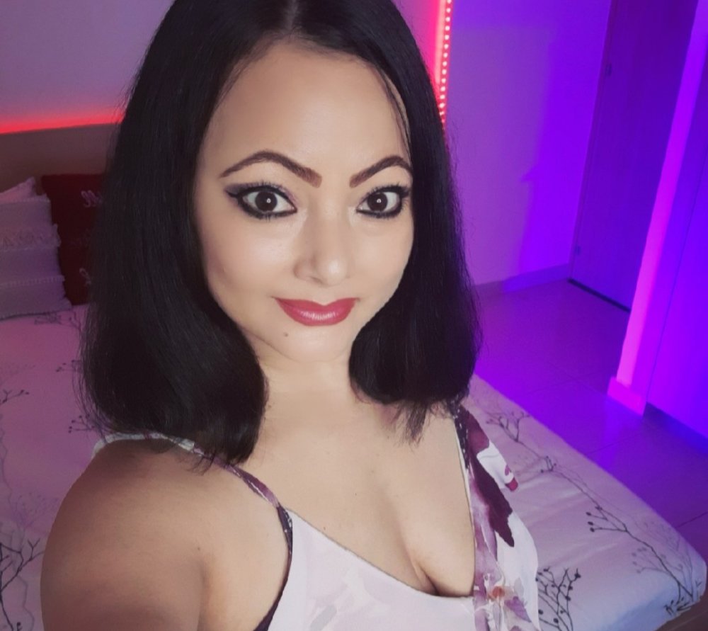 indica_me live cam