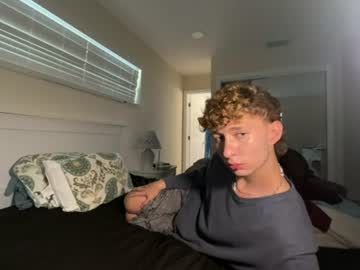 adrienblondboy live cam