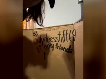 alydoesstuff chaturbate live cam model