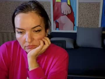 amalialorens999 live cam
