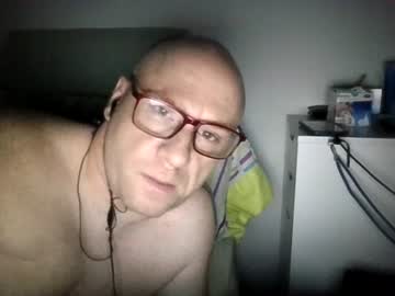 bcn82red live cam