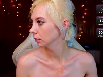 blond_ice_ann live cam