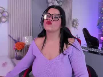 curvyary live cam