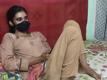desirashu chaturbate live cam model