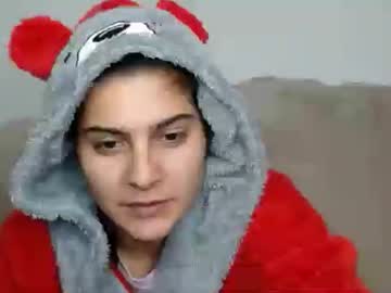 elaravip chaturbate live cam model