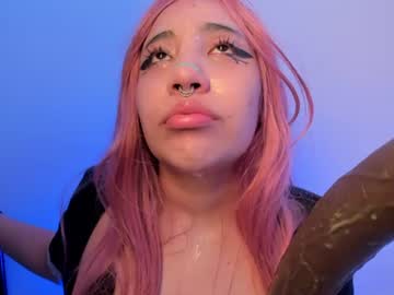 emy_evie1 live cam