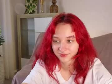 feralmacaron live cam