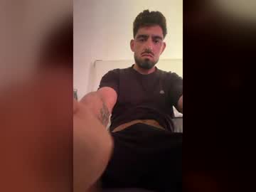 heterocurioso222 live cam