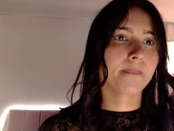 lillyburset chaturbate live cam model