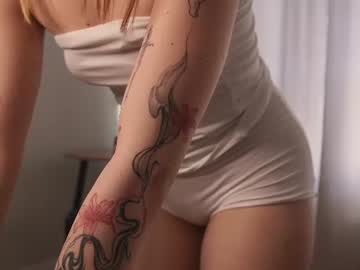 lslux chaturbate live cam model
