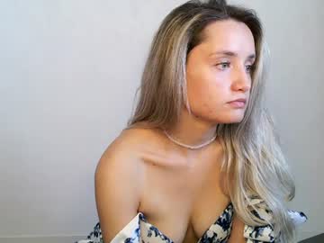 mary_lune live cam