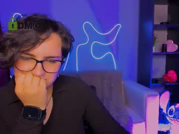 moon_vixen Live Cam on chaturbate