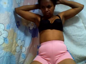 mummy981 Live Cam on chaturbate