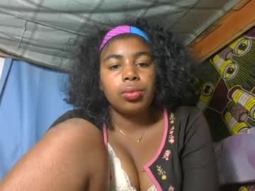 nashiraah live cam