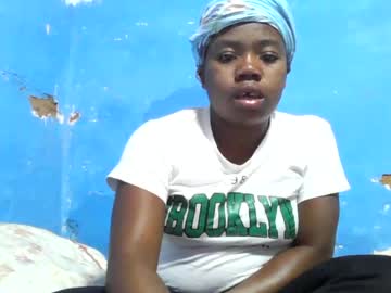 olivia305365 live cam
