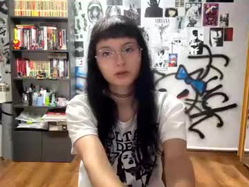 yvettechannel live cam