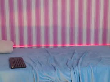 zoe_2303 live cam