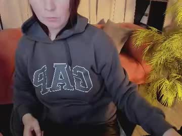 zoeeast chaturbate live cam model