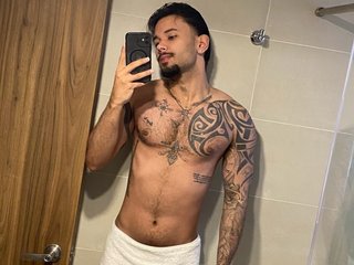 Ale_targaryem streamate live cam model