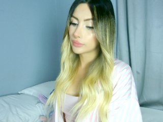 AleeLove streamate live cam model
