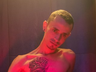 AlexisXX26 streamate live cam model