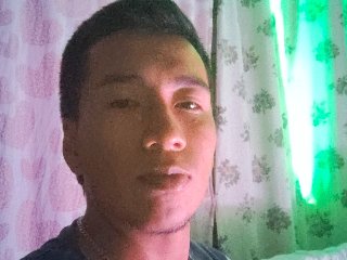 AprilFtMax streamate live cam model