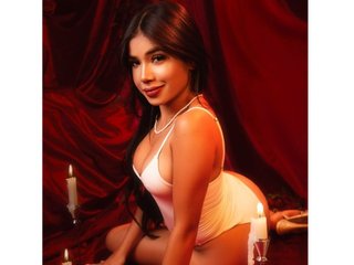 ArianaWoods streamate live cam model