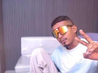 Arthurcock streamate live cam model