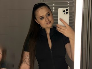 BabyMoonTina streamate live cam model