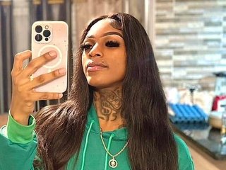 Badgirlgirl streamate live cam model