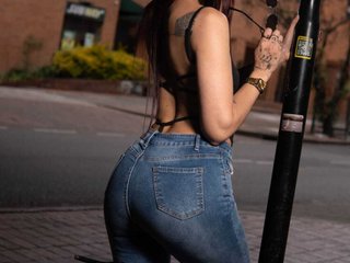 Bahianabelly streamate live cam model