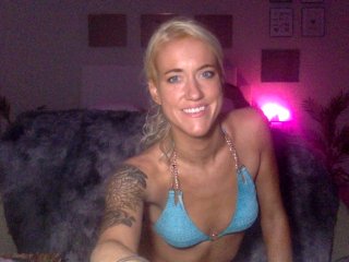 BarbeeNicoleXoX streamate live cam model