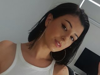 BellaHarperxo streamate live cam model