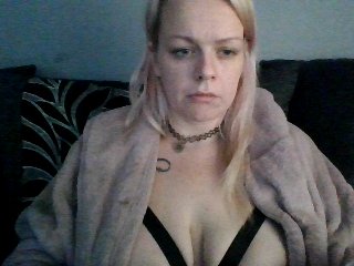 BrattyLittleDemonX streamate live cam model
