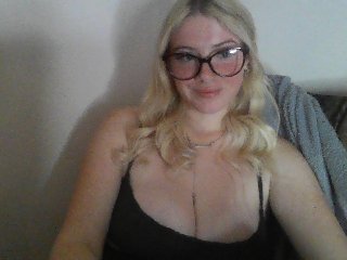 BritishLexie streamate live cam model