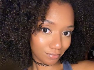 Bunnyytharider streamate live cam model