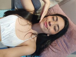 CanelleGarces streamate live cam model