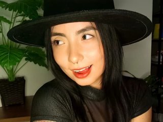 Cat_18 streamate live cam model