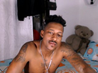 Chris_25cmx streamate live cam model