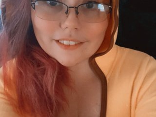 CurvyGina streamate live cam model