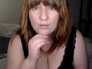 Curvygirllouisa streamate live cam model