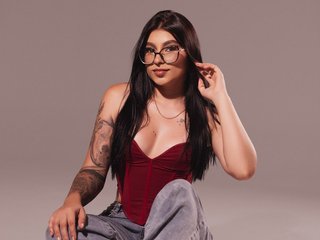 DanielaRogerss streamate live cam model
