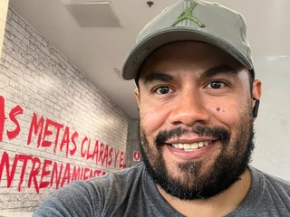 Davinson_37 streamate live cam model
