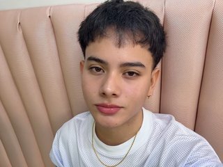 DiegoRobles19 streamate live cam model