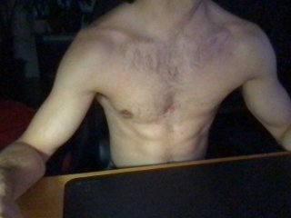 DoItAaron streamate live cam model